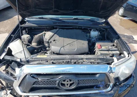 2015 Toyota Tacoma Base V6 z USA, uszkodzony, nr VIN 3TMLU4EN8FM183330